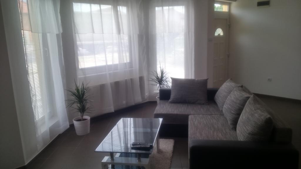 Solid Apartmans Apartment Budapest Bilik gambar