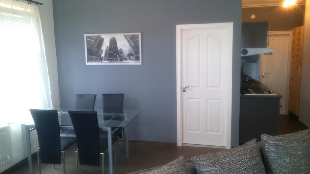 Solid Apartmans Apartment Budapest Bilik gambar