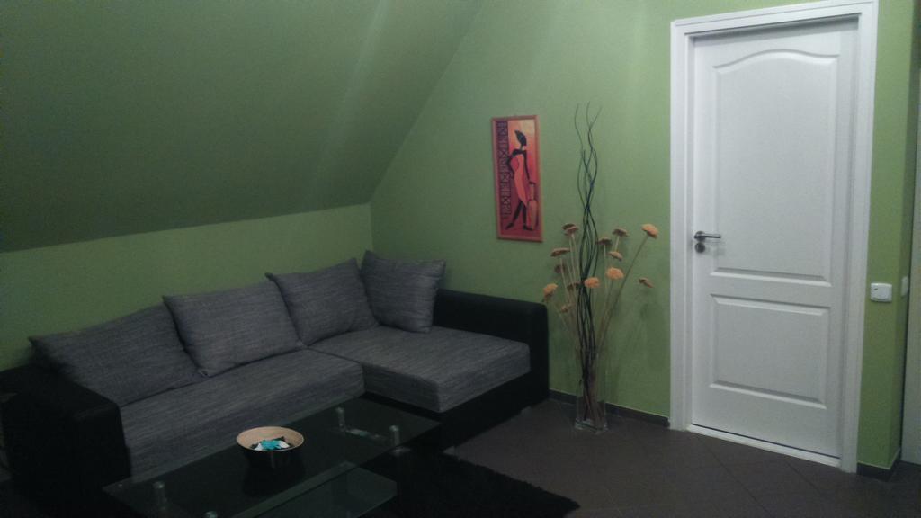 Solid Apartmans Apartment Budapest Bilik gambar